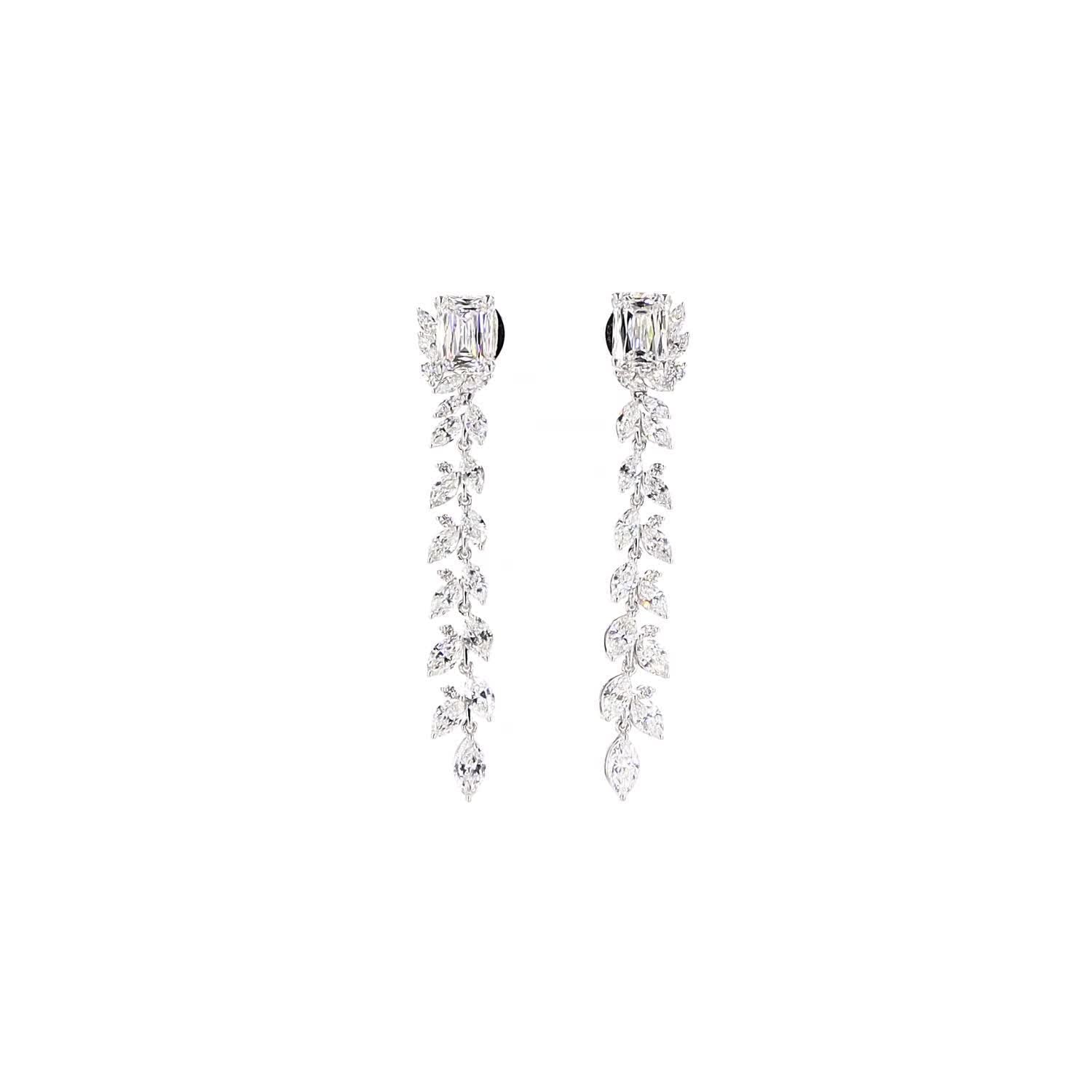 Vara Émeraude Vine Drop Earrings