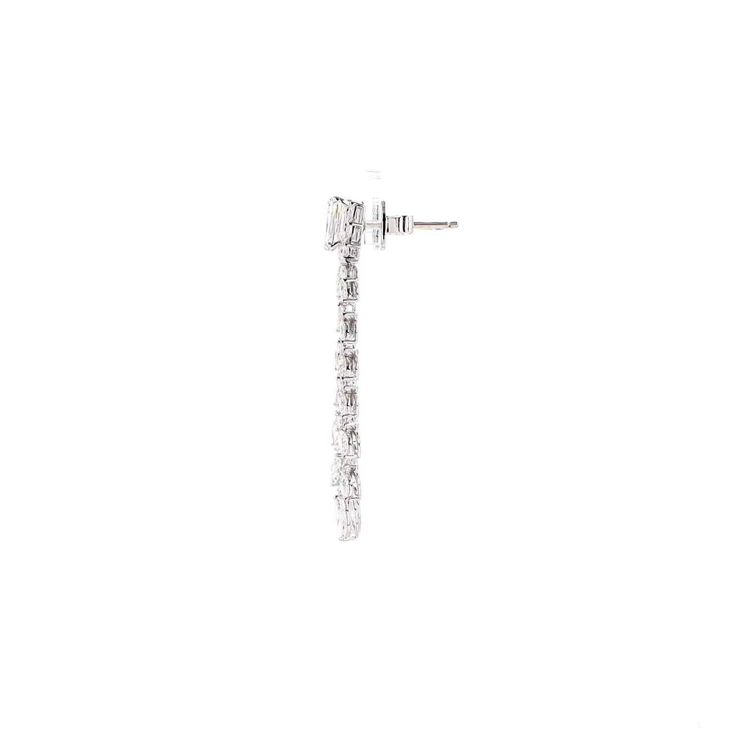 Vara Émeraude Vine Drop Earrings